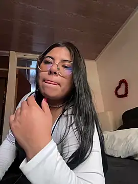 viccky vick online show from 03.04.25