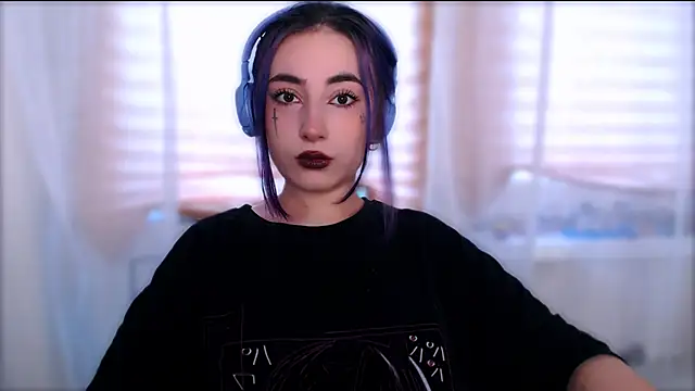 purplewitch online show from 11.16.25