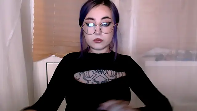 purplewitch online show from 11.19.25