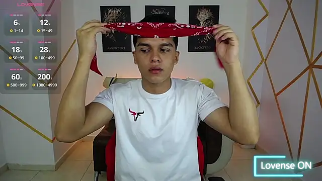 Snapshot of Dwayne_Brown chatting on 03.01.25 Dwayne Brown online show from 03.01.25