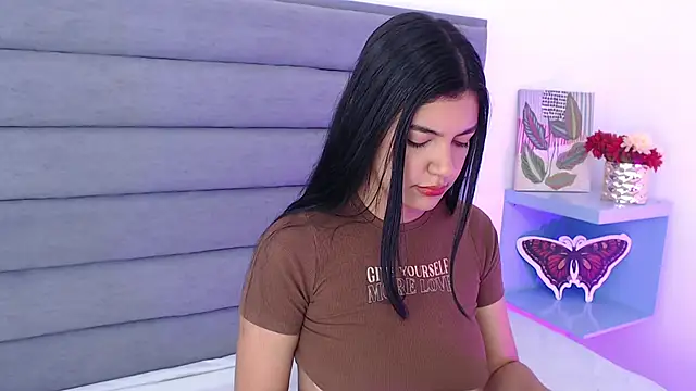 JenniferHost online show from 02.27.25