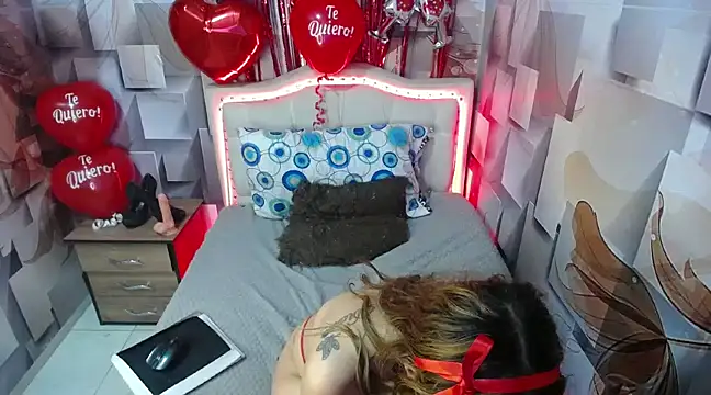 nicolee millerr online show from 02.14.25