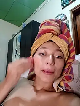 Little Saori online show from 02.15.25