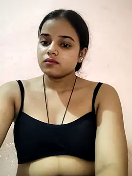 Snapshot of RAYI_123 chatting on 09.24.25 RAYI 123 online show from 09.24.25