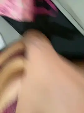 Snapshot of kerciasant chatting on 02.13.25 kerciasant online show from 02.13.25