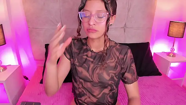 mac-sara online show from 02.22.25