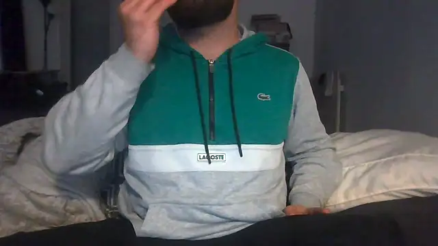 Snapshot of Zer_oki chatting on 10.10.25 Zer oki online show from 10.10.25