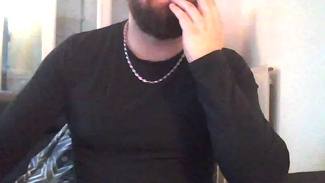 Snapshot of Zer_oki chatting on 11.14.25 Zer oki online show from 11.14.25