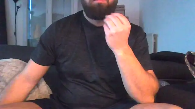 Snapshot of Zer_oki chatting on 11.17.25 Zer oki online show from 11.17.25