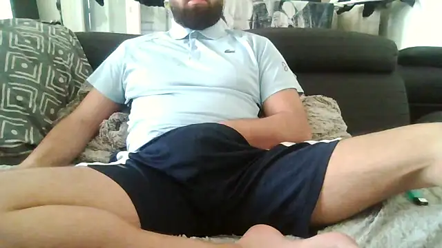 Snapshot of Zer_oki chatting on 11.22.25 Zer oki online show from 11.22.25