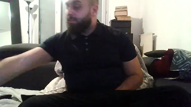 Snapshot of Zer_oki chatting on 11.23.25 Zer oki online show from 11.23.25