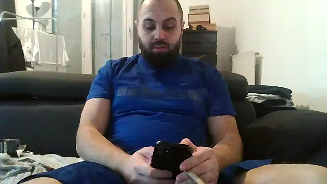 Snapshot of Zer_oki chatting on 11.28.25 Zer oki online show from 11.28.25