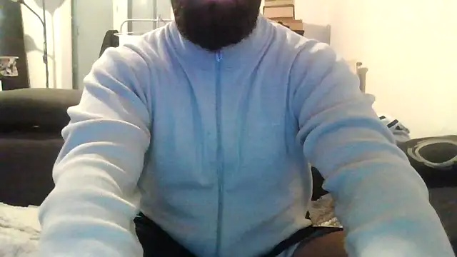 Snapshot of Zer_oki chatting on 11.30.25 Zer oki online show from 11.30.25