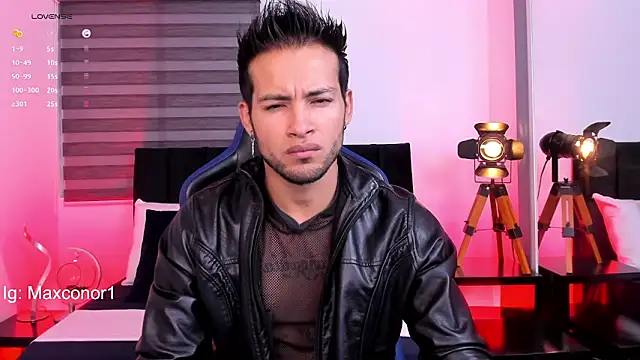 Snapshot of Max_Conor1 chatting on 03.10.25 Max Conor1 online show from 03.10.25