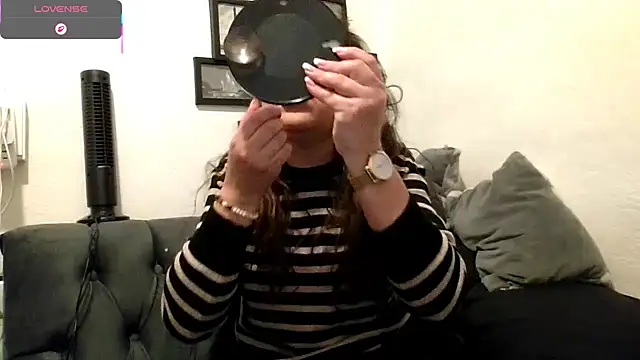 MirandaLatinaLovely online show from 02.25.26