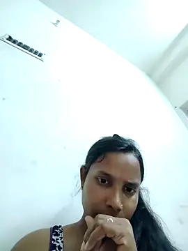 Snapshot of Olivia0879 chatting on 02.21.25 Olivia0879 online show from 02.21.25