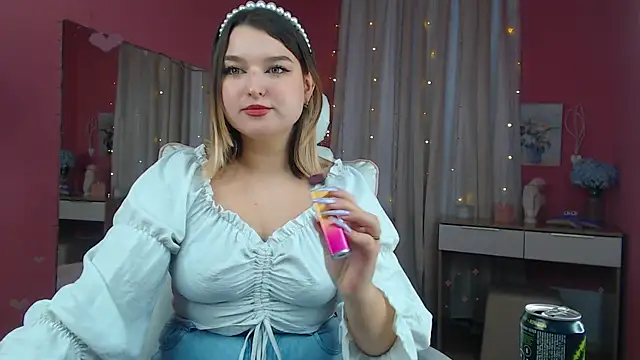 Snapshot of Jenny_Smit chatting on 02.14.25 Jenny Smit online show from 02.14.25