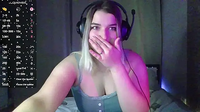 Snapshot of Jenny_Smit chatting on 11.11.25 Jenny Smit online show from 11.11.25