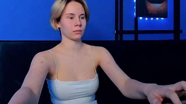 BettyCarter07 online show from 02.18.25