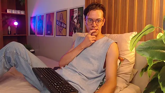 William Henry  online show from 03.11.26