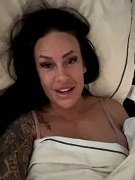 Snapshot of goddess-harper chatting on 11.01.25 goddess-harper online show from 11.01.25