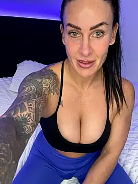 Snapshot of goddess-harper chatting on 01.09.26 goddess-harper online show from 01.09.26