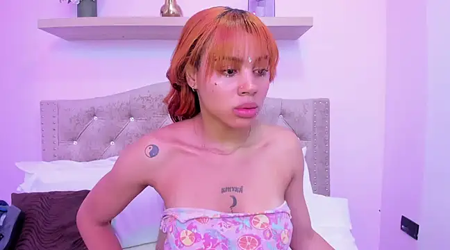 Snapshot of tamararose1 chatting on 02.22.25 tamararose1 online show from 02.22.25