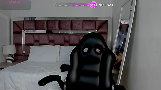 Snapshot of tamararose1 chatting on 11.28.25 tamararose1 online show from 11.28.25