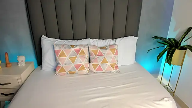 alessia leroy online show from 03.13.25