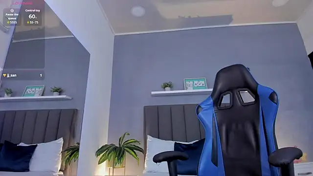 Snapshot of alessia_leroy chatting on 02.04.26 alessia leroy online show from 02.04.26