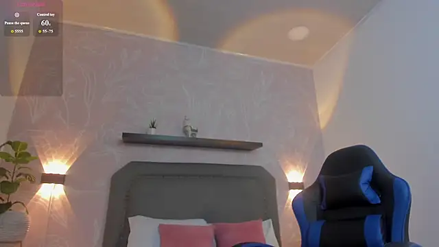 alessia leroy online show from 04.08.26