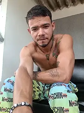 Niick01  online show from 09.25.25