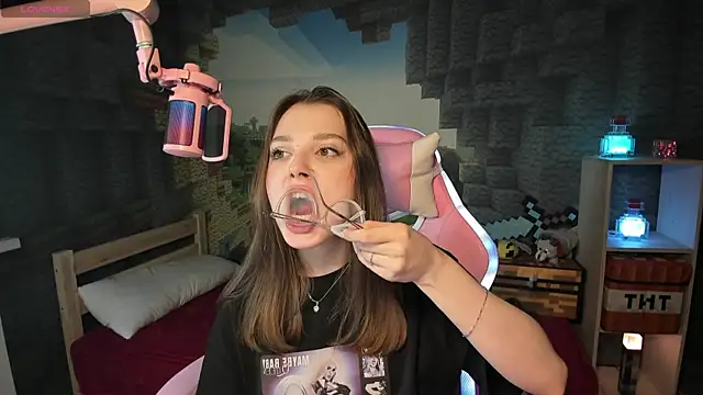 kaisajenner online show from 02.05.25