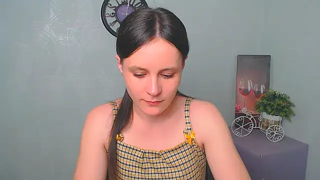 ValeriaHeart  online show from 02.23.25