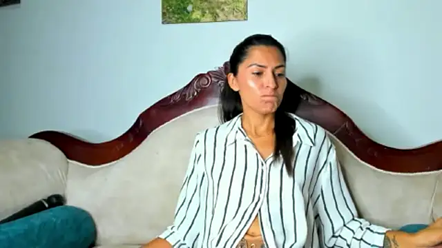 Sofiadelacruz online show from 10.02.25