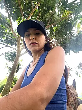 Sofiadelacruz online show from 04.24.26