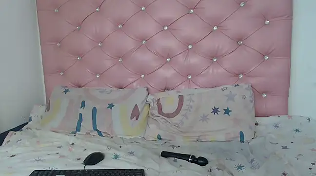 NikkyDangerr online show from 02.13.25