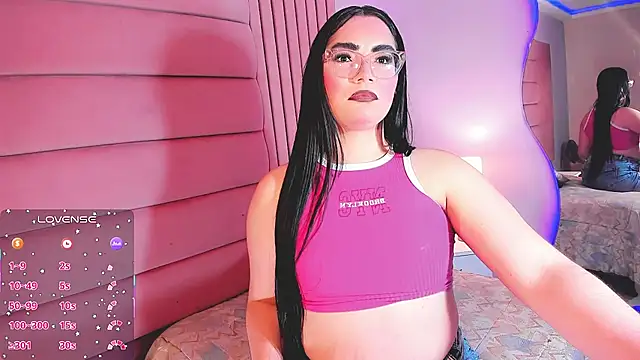 Snapshot of Dalis_Hills chatting on 03.11.26 Dalis Hills online show from 03.11.26