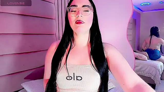 Snapshot of Dalis_Hills chatting on 04.01.26 Dalis Hills online show from 04.01.26