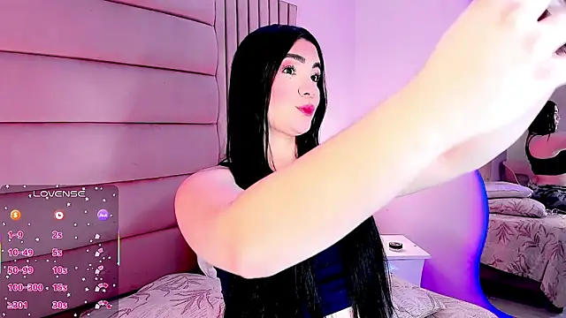 Snapshot of Dalis_Hills chatting on 04.05.26 Dalis Hills online show from 04.05.26