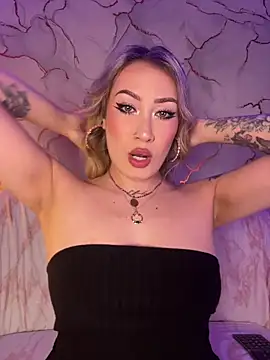 Snapshot of Lally_Valencia__ chatting on 02.04.26 Lally Valencia online show from 02.04.26