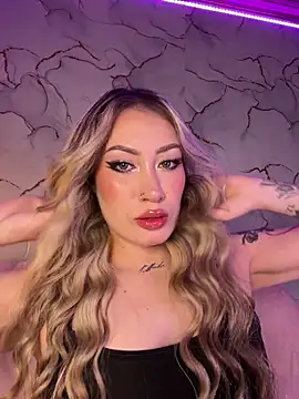 Snapshot of Lally_Valencia__ chatting on 02.16.26 Lally Valencia online show from 02.16.26