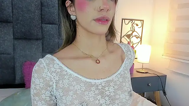 Snapshot of Violetta_Ficher chatting on 11.14.25 Violetta Ficher online show from 11.14.25