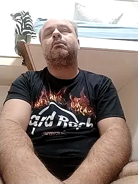 NAvoglia online show from 10.17.25