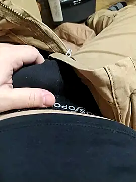 NAvoglia online show from 12.18.25