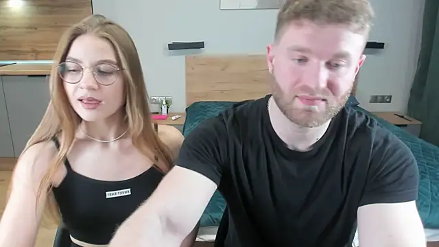 Enjoy everymoment  online show from 02.05.25