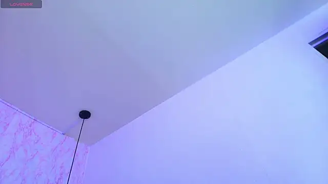 Snapshot of Raichell_ chatting on 09.28.25 Raichell online show from 09.28.25