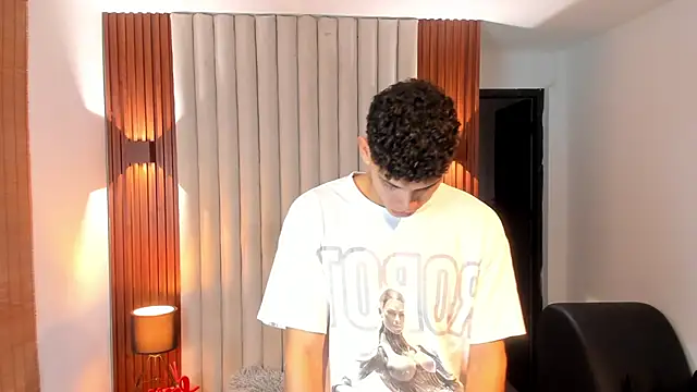 Snapshot of Justin_mack chatting on 02.08.25 Justin mack online show from 02.08.25