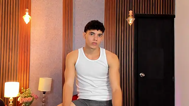 Snapshot of Justin_mack chatting on 03.13.25 Justin mack online show from 03.13.25