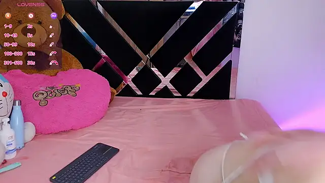 CatalinaSmith1 online show from 02.25.26